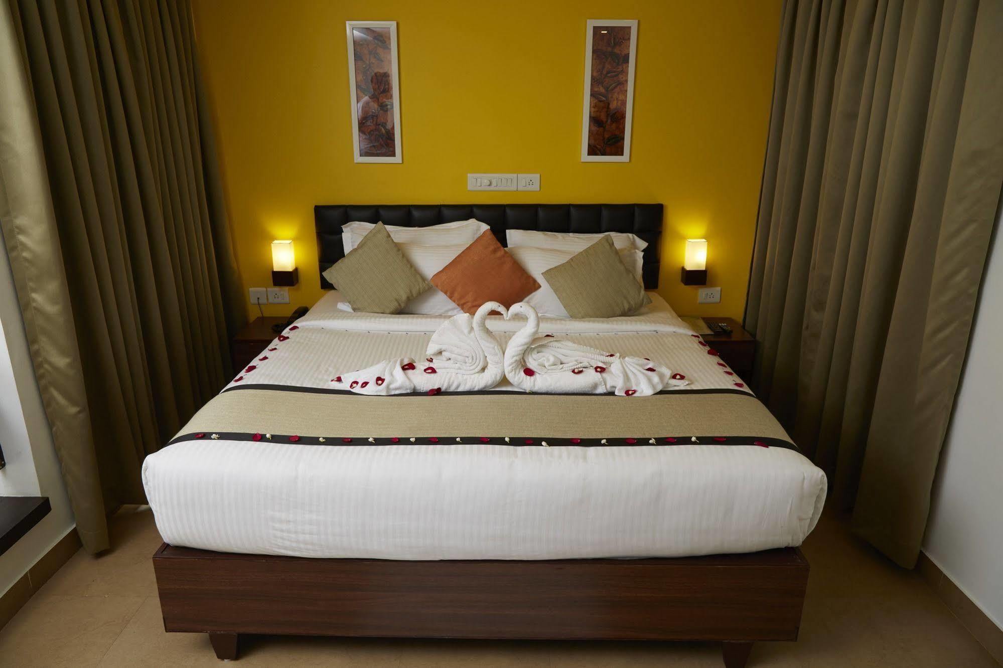 Munnar Tea Hills Resort - Mthr Exterior photo