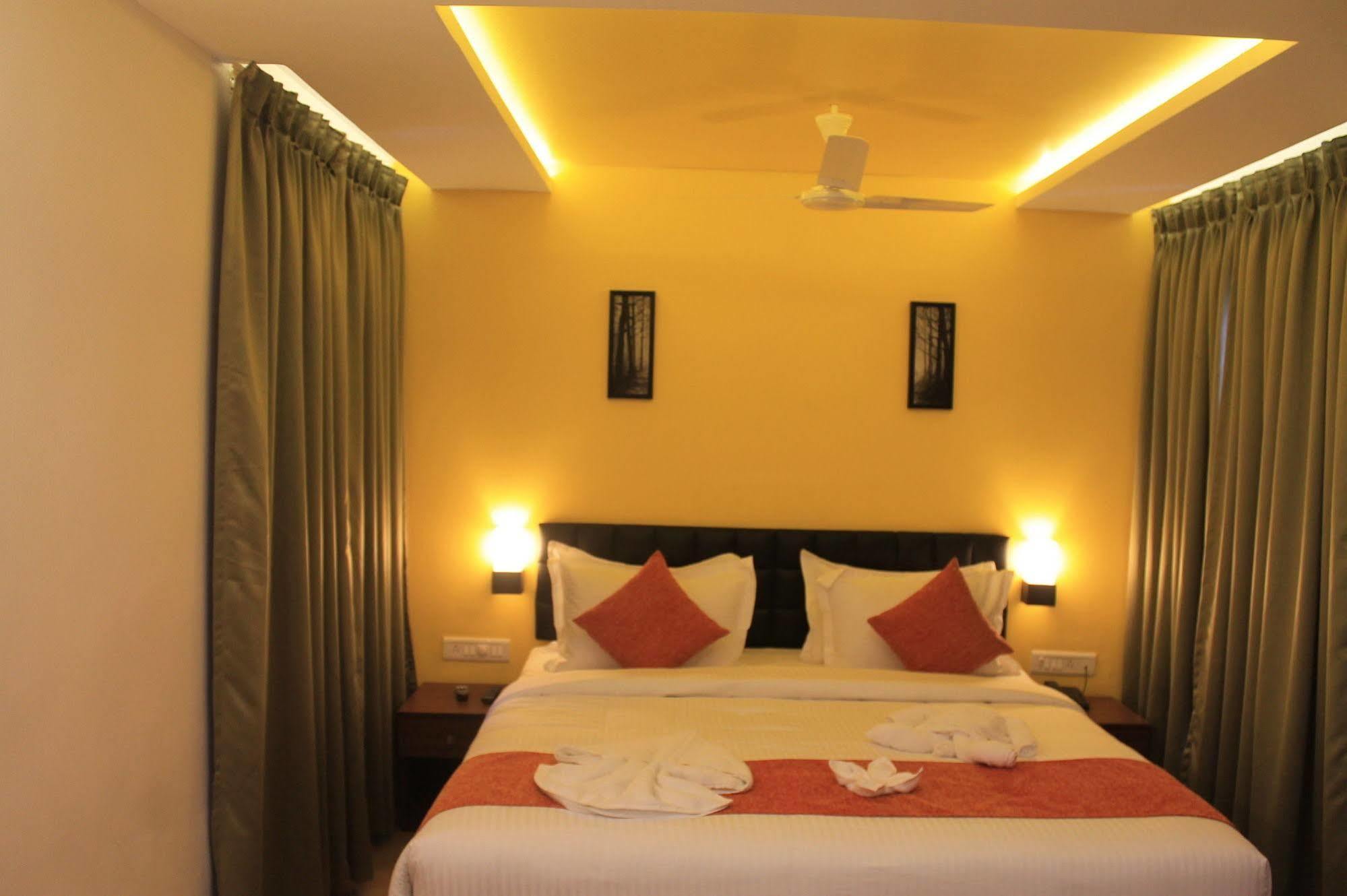 Munnar Tea Hills Resort - Mthr Exterior photo